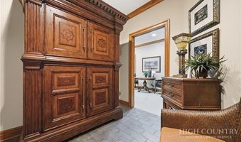 39 Crestview Ln, Banner Elk, NC 28604