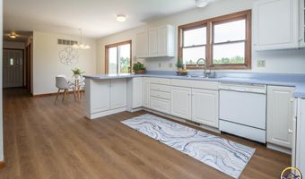 13827 SW 81st St, Auburn, KS 66402