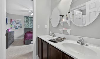 688 Stoney Creek Ln, Ballwin, MO 63021