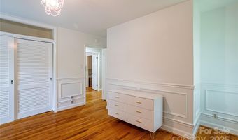 4401 Town And Country Dr, Charlotte, NC 28226