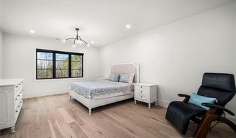 2309 Dinsmore Rd, Alpharetta, GA 30004