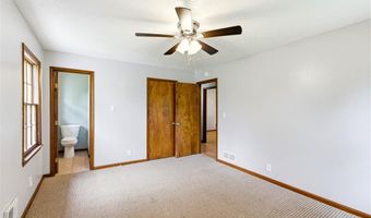 2707 Oakwood Dr, Bardstown, KY 40004