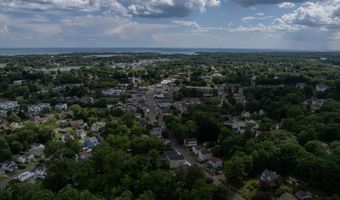 150 Chestnut St, Branford, CT 06405