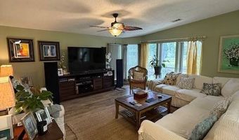 147 E Hampton Dr, Auburndale, FL 33823