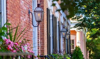 310 STRAND St 304, Alexandria, VA 22314