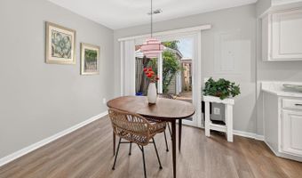 6576 MEDINAH Ln, Alexandria, VA 22312