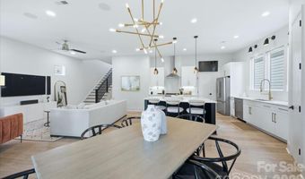 3116 Creighton Dr, Charlotte, NC 28205
