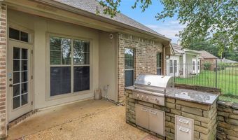 390 Mousse Ruelle Dr, Shreveport, LA 71106