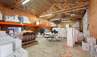 21338 OAK Ln, Aurora, OR 97002