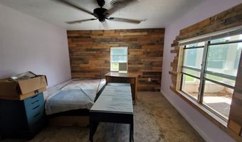 649 A St, Arapaho, OK 73620