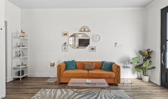 782 Water St, Biloxi, MS 39530