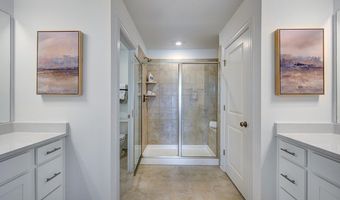 61 Shay St, Angier, NC 27501