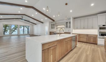 2707 1st St, Arnolds Park, IA 51331