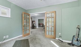 410 N Cedar St, Auburn, IN 46706