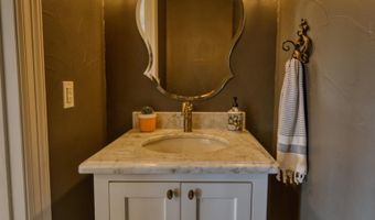 2112 Westridge Rd, Carlsbad, NM 88220