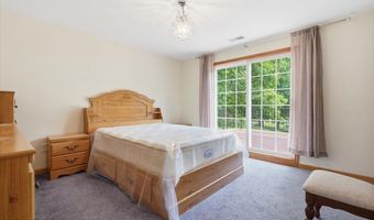 63 Fox Hill Rd, Albrightsville, PA 18210