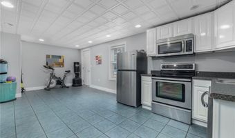 15 Sophia Cir, North Kingstown, RI 02852