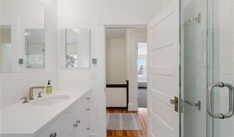 47 Longfellow Rd, Jamestown, RI 02835
