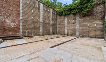 21 W 20TH St 205, Bayonne, NJ 07002