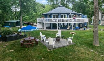 108 Pleasant Valley Rd, Amesbury, MA 01913