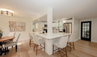 9 Northfield Rd, Amherst, NH 03031