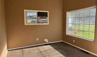 2350 Newton St, Akron, OH 44305