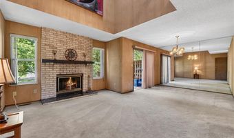 1003 Pocono Trl, Ballwin, MO 63021