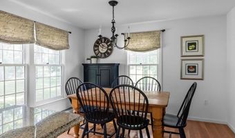 4 Noel Rd, Andover, MA 01810