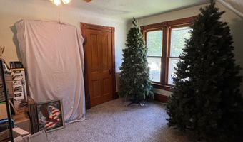 302 S 2nd St, Albert City, IA 50510