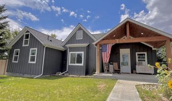 322 3rd St, Burlington, WY 82411