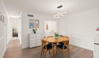 4977 BATTERY Ln 1-711, Bethesda, MD 20814