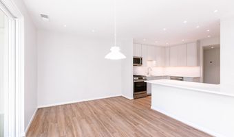 7 HAMILL Rd 7C, Baltimore, MD 21210