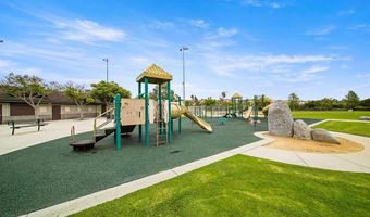 1064 Eliot St, Oceanside, CA 92057