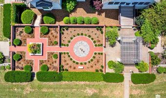 2448 Haven Dr, Abilene, KS 67410