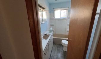 11251 84th Ave NE 2, Bismarck, ND 58503