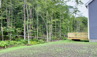 49 Woodbrey Ln, Standish, ME 04084