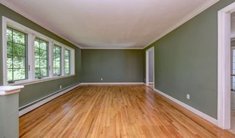 128 Cedar Ln, Beacon Falls, CT 06403