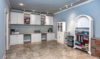 7325 Palm Beach Ave, Benton, AR 72019