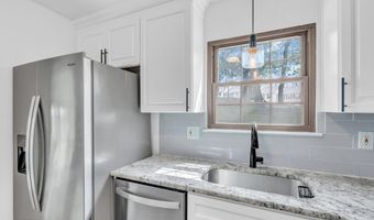 86 Bradford Ct, Aberdeen, NJ 07747