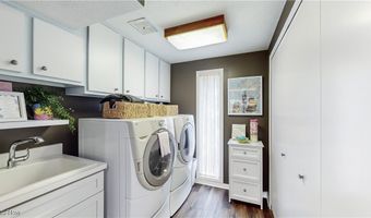 686-20 Fairington Ln, Aurora, OH 44202