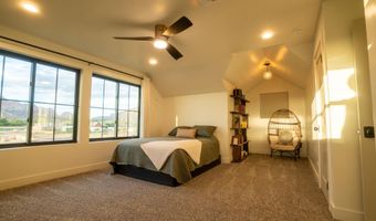 425 S PIONEER St, Colorado City, AZ 86021