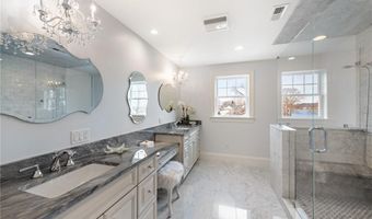 1040 Buttonwoods Ave, Warwick, RI 02886