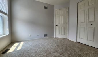 208 W HYDE St, Arlington Heights, IL 60005
