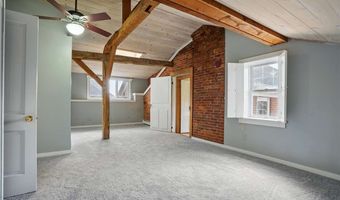 4506 220th Trl, Amana, IA 52203