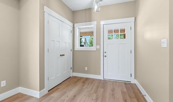 206 W Lincoln St, Ashley, IN 46705
