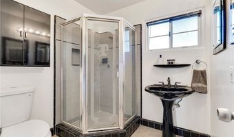 7029 Arizona Ave, Los Angeles, CA 90045
