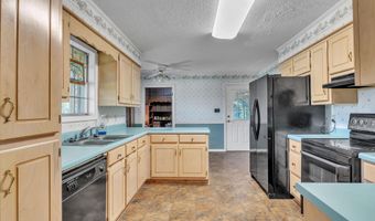 8244 AL-14, Aliceville, AL 35442