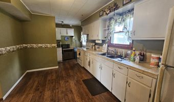 827 S Roosevelt Ave, Aurora, MO 65605