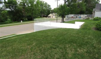 232 E Thielke Ave, Appleton, MN 56208
