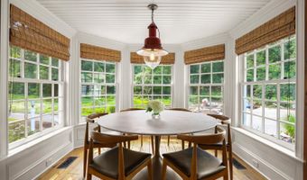 175 Cat Rock Rd, Cos Cob, CT 06807
